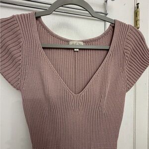Guess V-Neck Ribbed Bodycon Dress in Dusty Pink